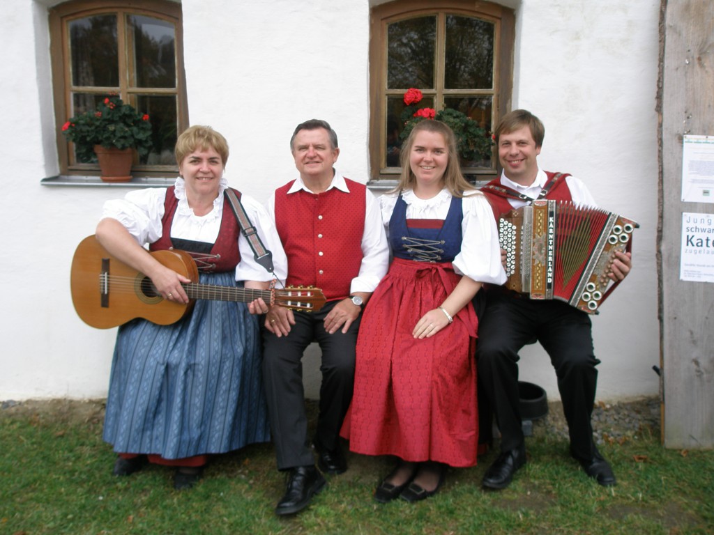 Bild von Gruppe Dreigesang Familie Schmid