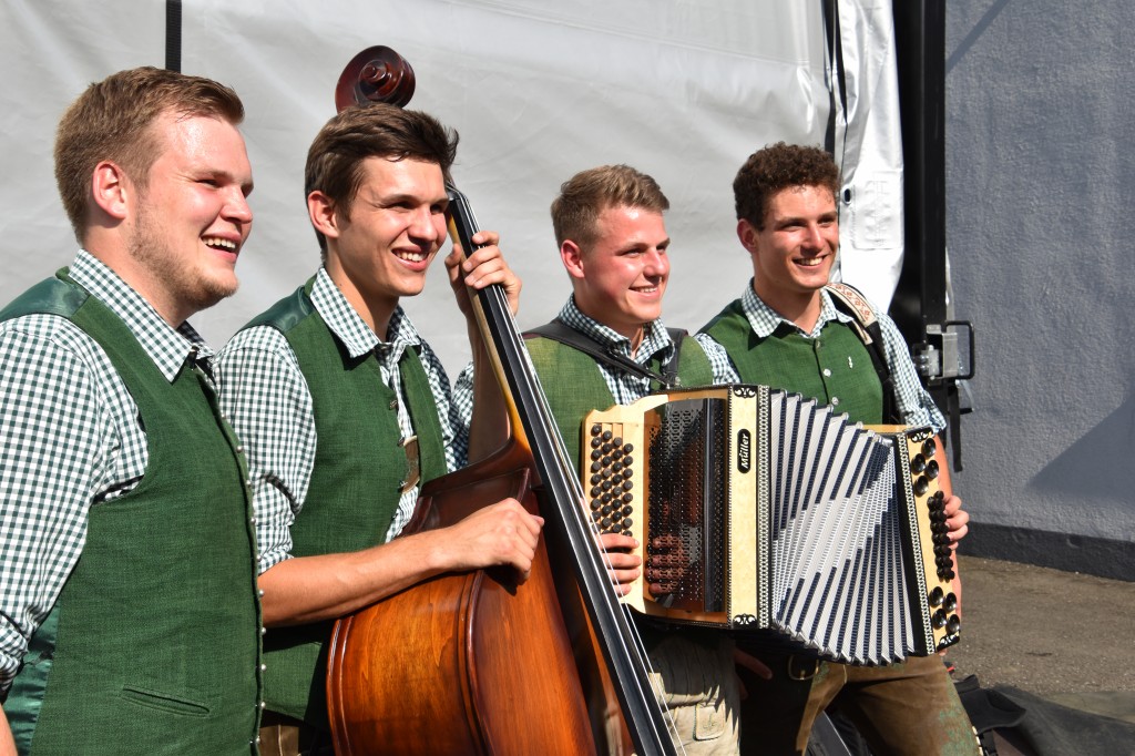 Bild von Gruppe Greakariert