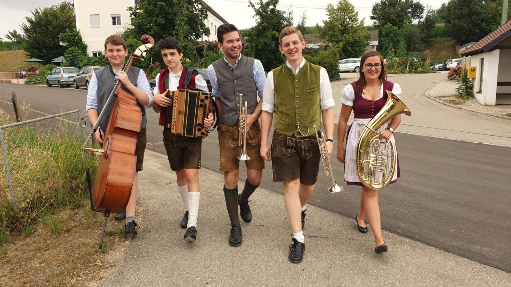 Bild von Gruppe 12/2 Blosn