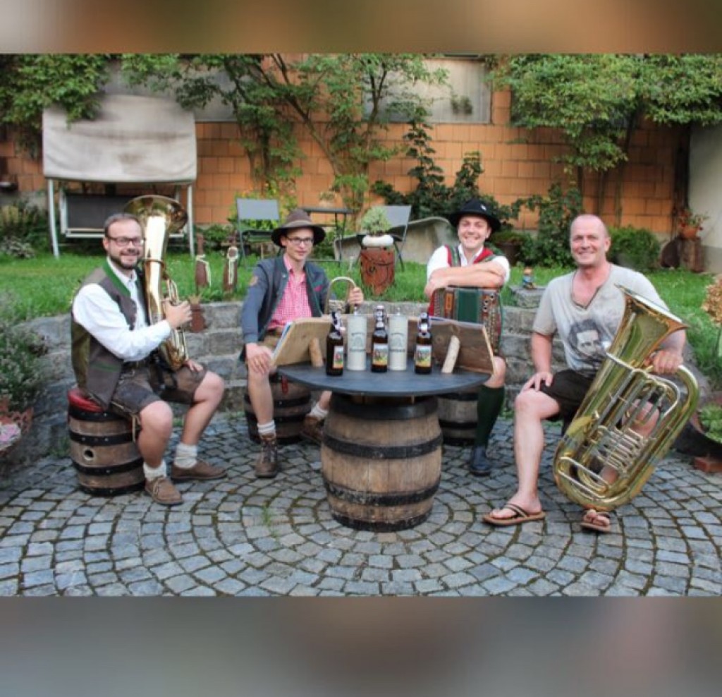 Bild von Gruppe Fia a Fünfer´l A-DURanand