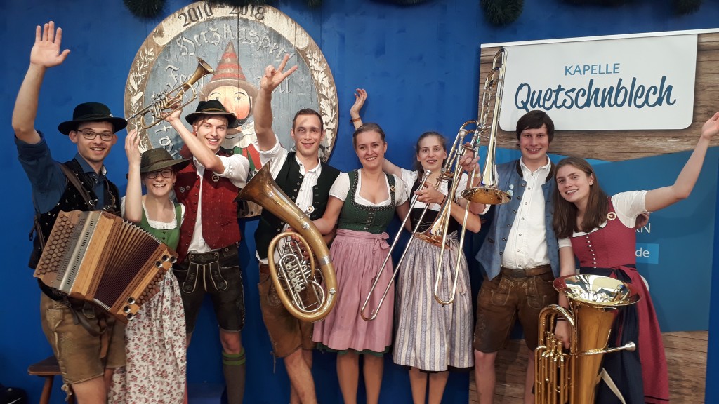 Bild von Gruppe Kapelle Quetschnblech