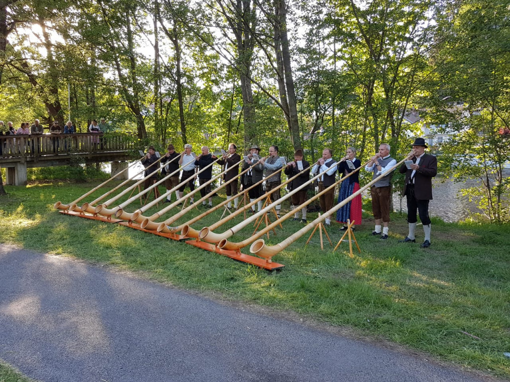 Bild von Gruppe Niederbayerische Alphornbläser