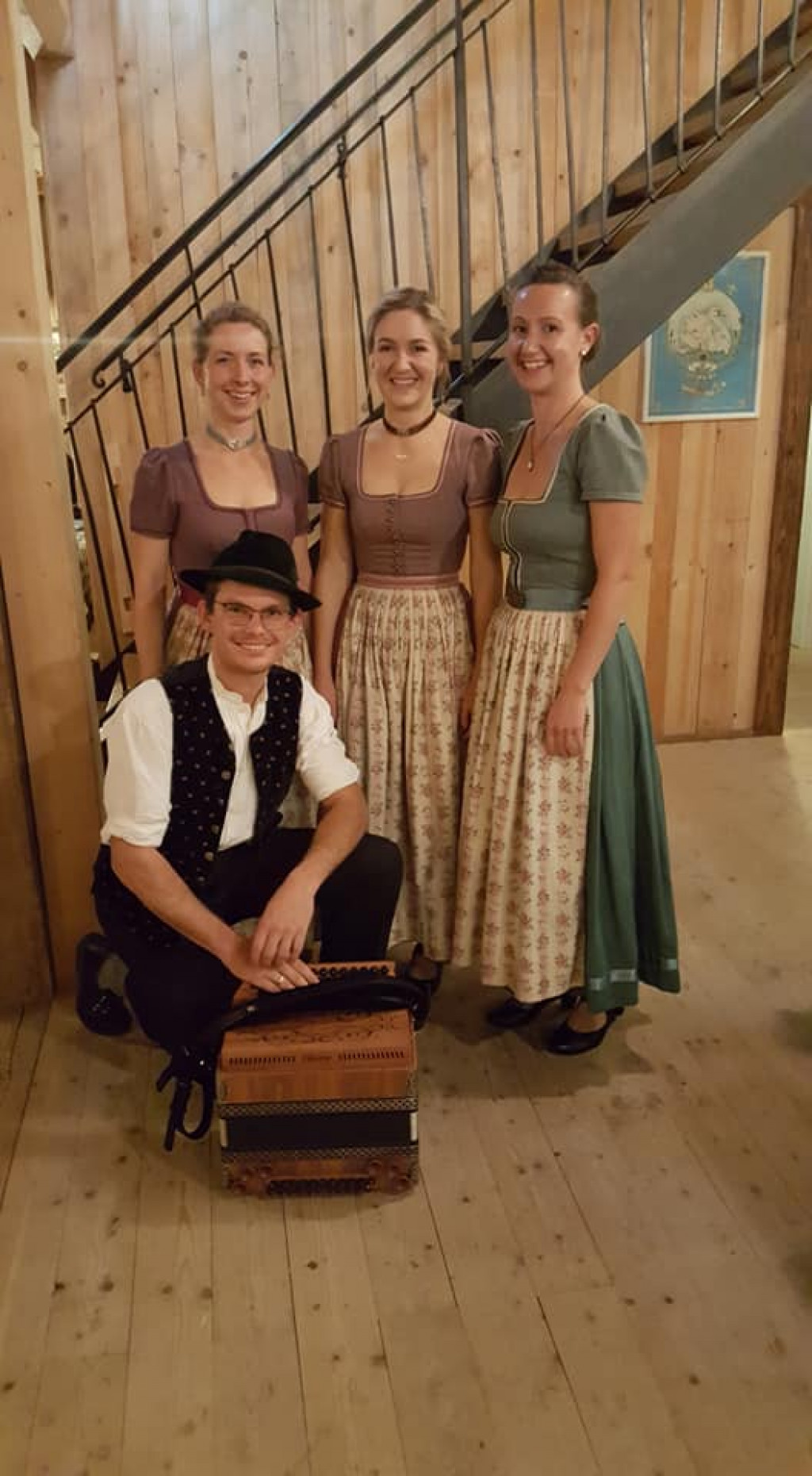 Bild von Gruppe Herzkirsch Dirndl'n