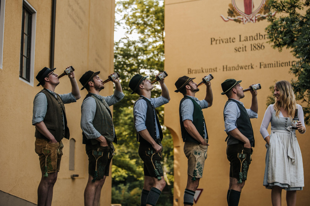 Bild von Gruppe Fliesendisch Musi