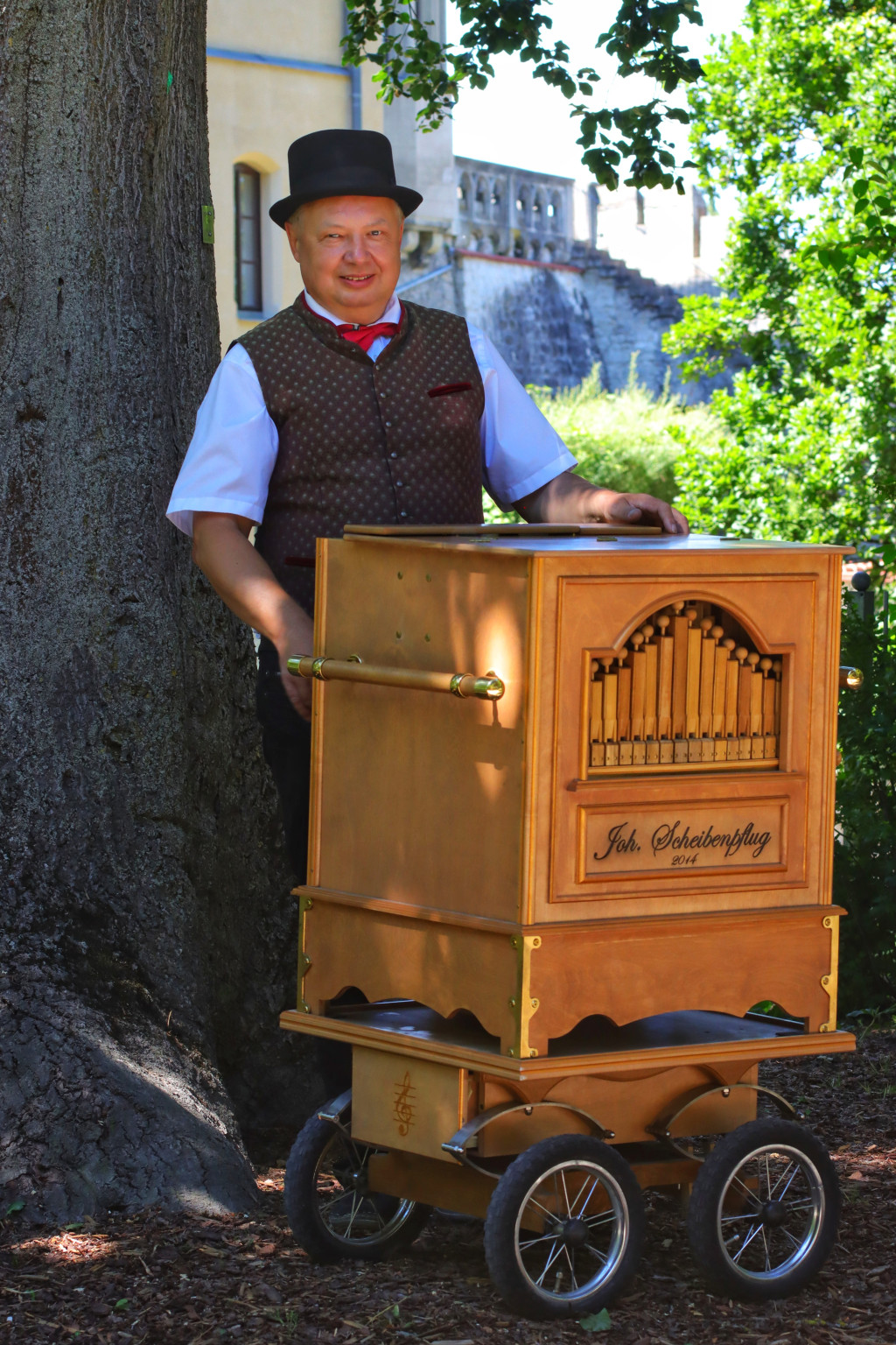 Bild von Gruppe Drehorgelspieler Johann Scheibenpflug