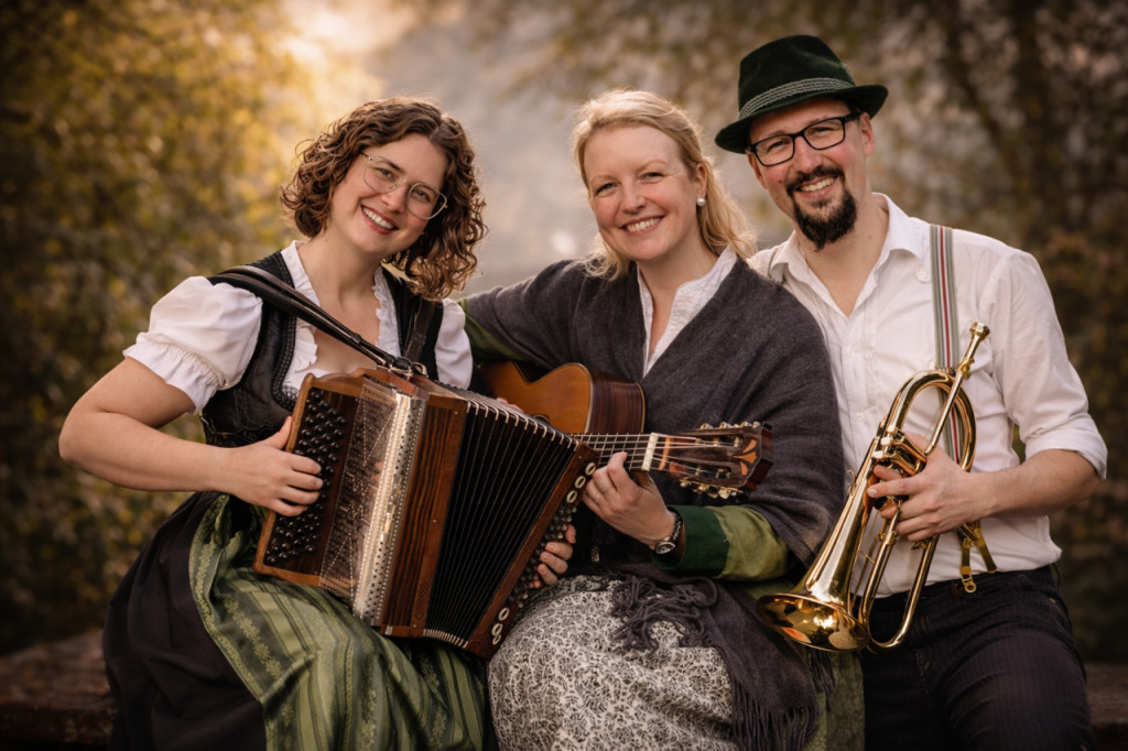 Bild von Gruppe zuawe g`fabet